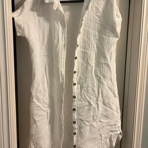 White Button-Down Sleeveless Top